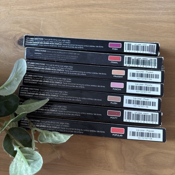 NEW LOT OF 7 Younique Moodstruck Precision Pencil Lip Liner Prudent Plush Primal - Picture 1 of 2
